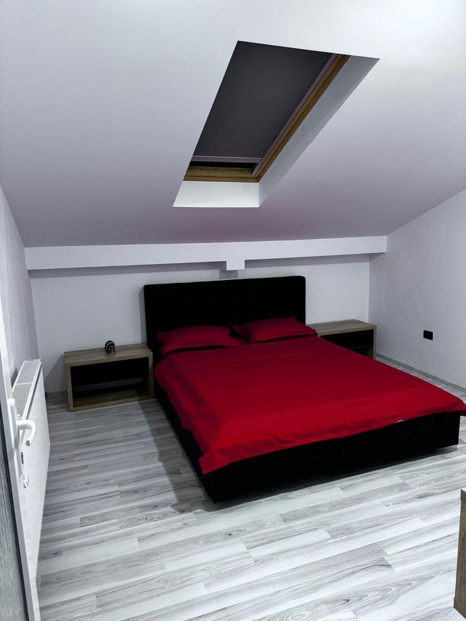 Whitehouse2 Apartment อาราด ภายนอก รูปภาพ
